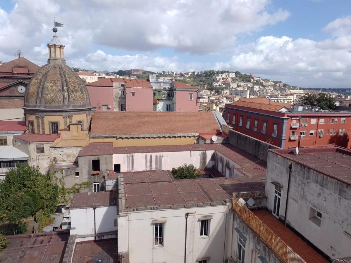 Apartament Uno Sguardo Sui Tetti Neapol Zewnętrze zdjęcie